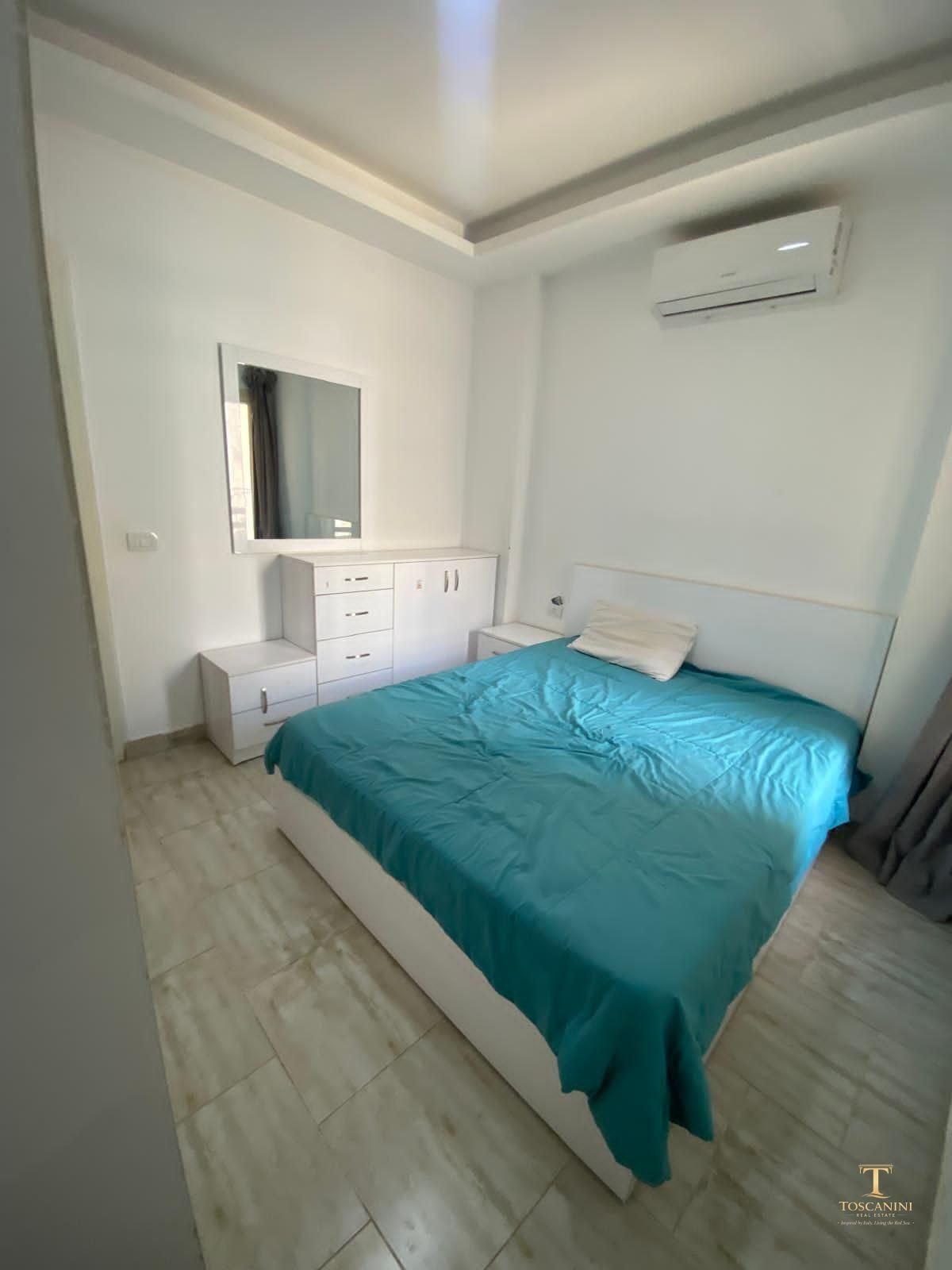 Furnished Apartment in Sky Gondola Compound