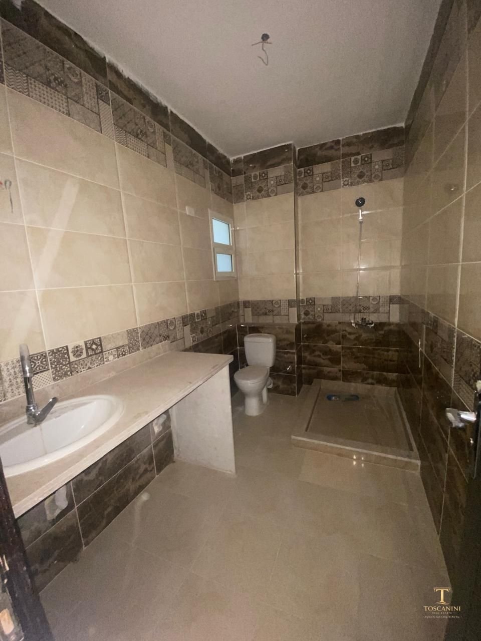 155 Meter Apartment for Sale in Intercontinental – Prime Location