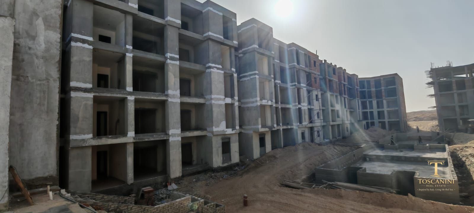 Platinum Resort — Magawish, Hurghada 📍 Opposite Mercure Hotel, next to Albatros Hotels 🏗️ Developer: Orbit Company — Owner of Gravity Hotels